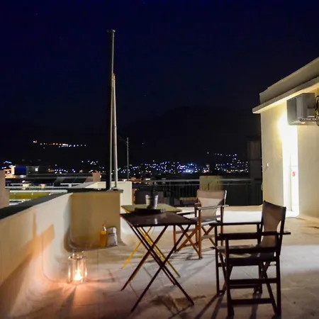 Apartment Sky Housetop Kalamata
